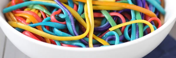 pasta alimenticia de colores