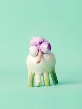 esculturas hechas con verduras
