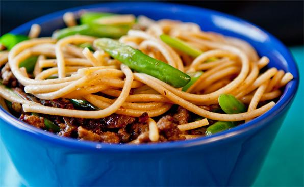 fideos con stas y bambú