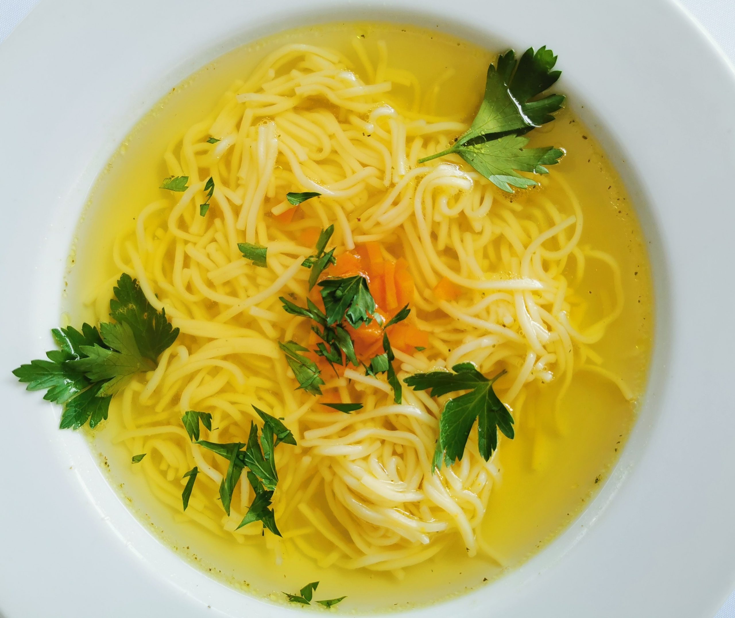 sopa de fideos